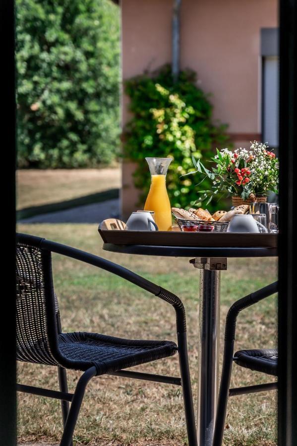 Hotel & Seminaire Le Patio Occitan - Toulouse Ouest - La Ramee Cugnaux Exterior photo